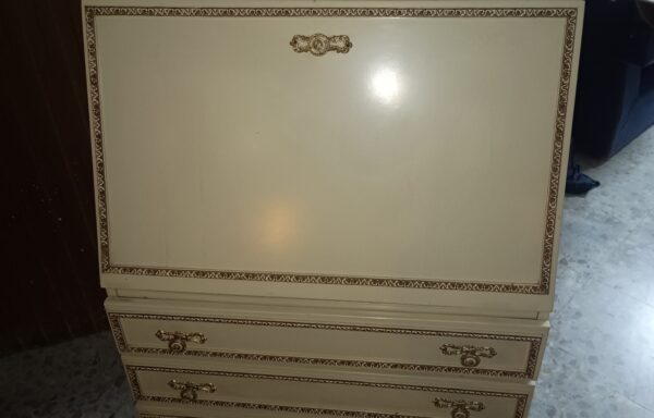 Escritorio antiguo barato en Zaragoza