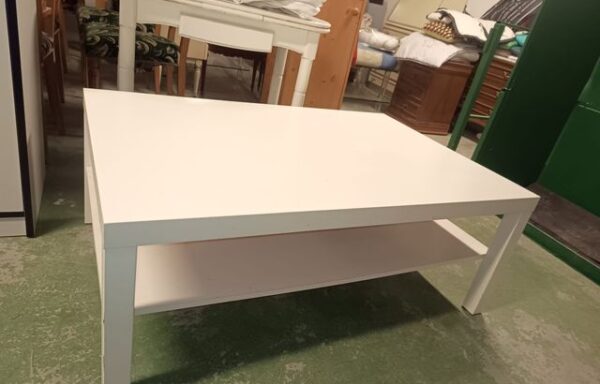 15 € Mesa de centro blanca