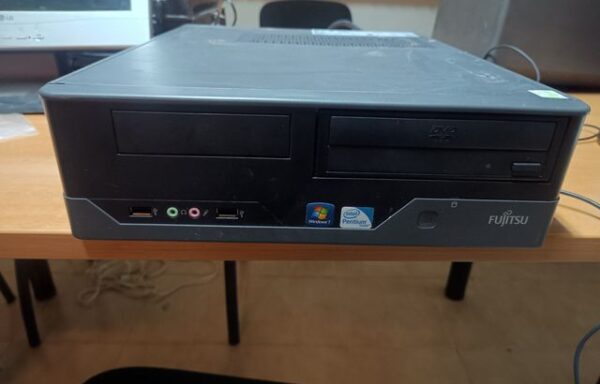 20 € Ordenadores Fujitsu.Muchas unidades disponibles