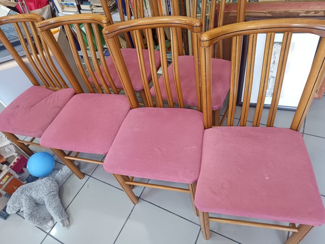 3 € Sillas de madera para tapizar (precio por unidad)