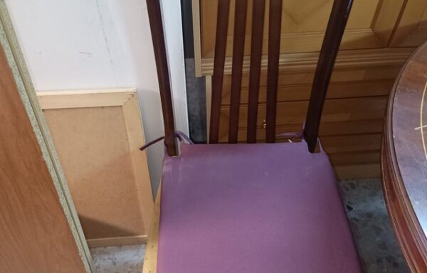 5 € Sillas de comedor madera y tela -precio por unidad