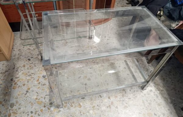 12 € Mesa centro cristal y metal