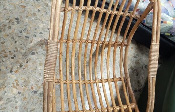 12 € Silla de bambú y ratán