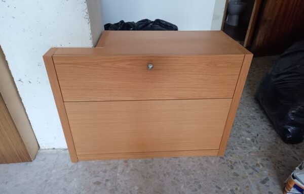 25 € Mueble arcón rinconero madera.