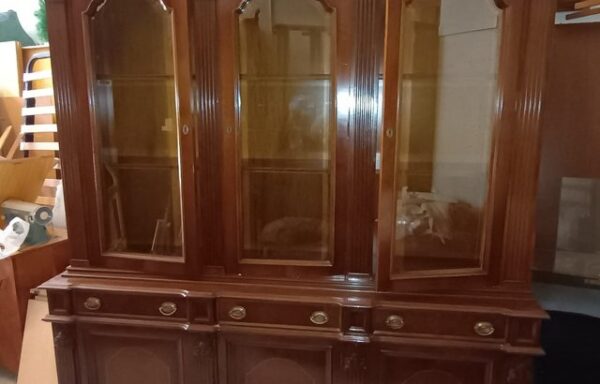 70 € Vitrina artesanal de madera y cristal