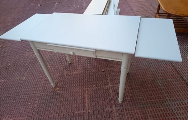 29 € Mesa de cocina extensible blanca