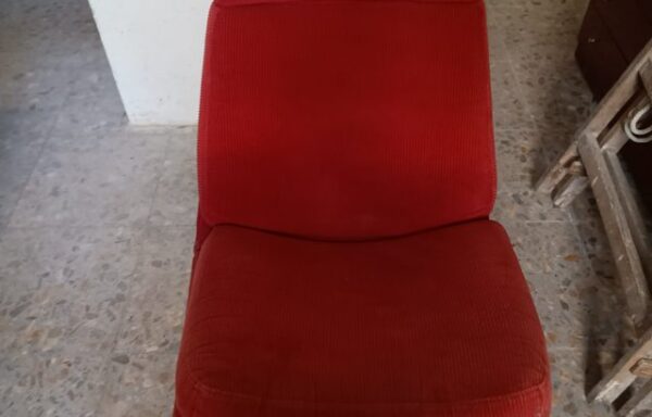 15 € Sillón moderno rojo