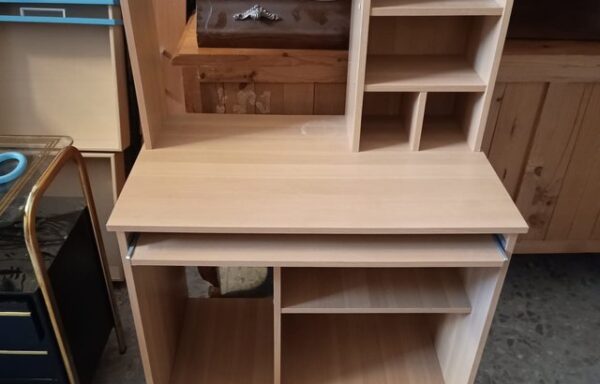 28 € Mueble de estudio de madera
