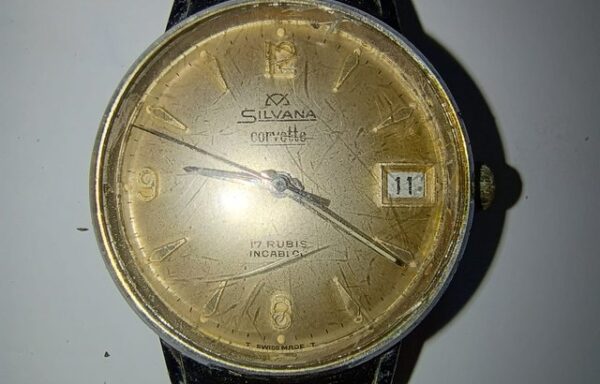 15 € Reloj Silvana Corvette 17 rubíes para reparar