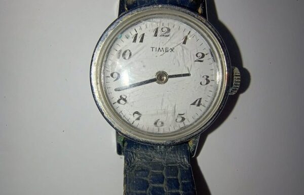 10 € Reloj Timex Antiguo Correa Azul