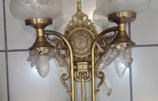 25 € Aplique de latón antiguo con tulipas