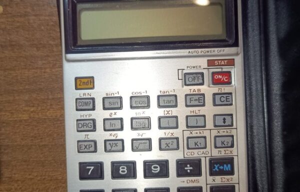 4 € Calculadora Científica Sharp EL-506H Vintage