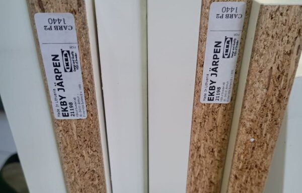 5 € 1 balda + 2 soportes metálicos IKEA