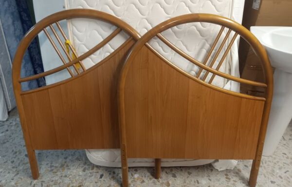 8 € Cabeceros cama madera – precio de cada uno