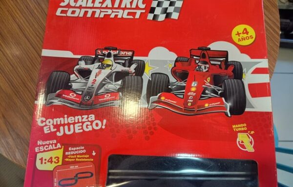 15 € Scalextric Compact Ref. 3150